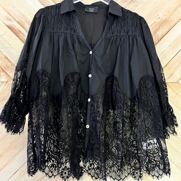 Vici Women’s Keila Puff Sleeve Lace Button Down Size M Victorian Inspired - Picture 4 of 8
